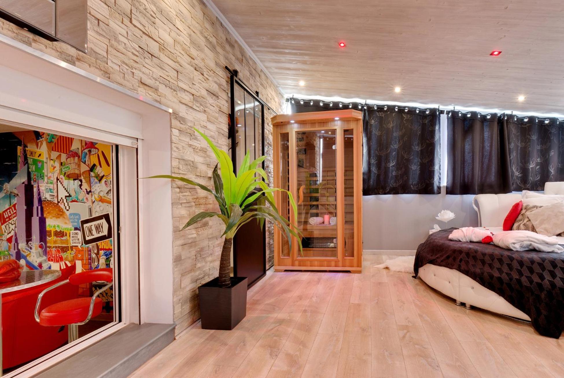 Suite Brooklyn Jacuzzi Виши Екстериор снимка
